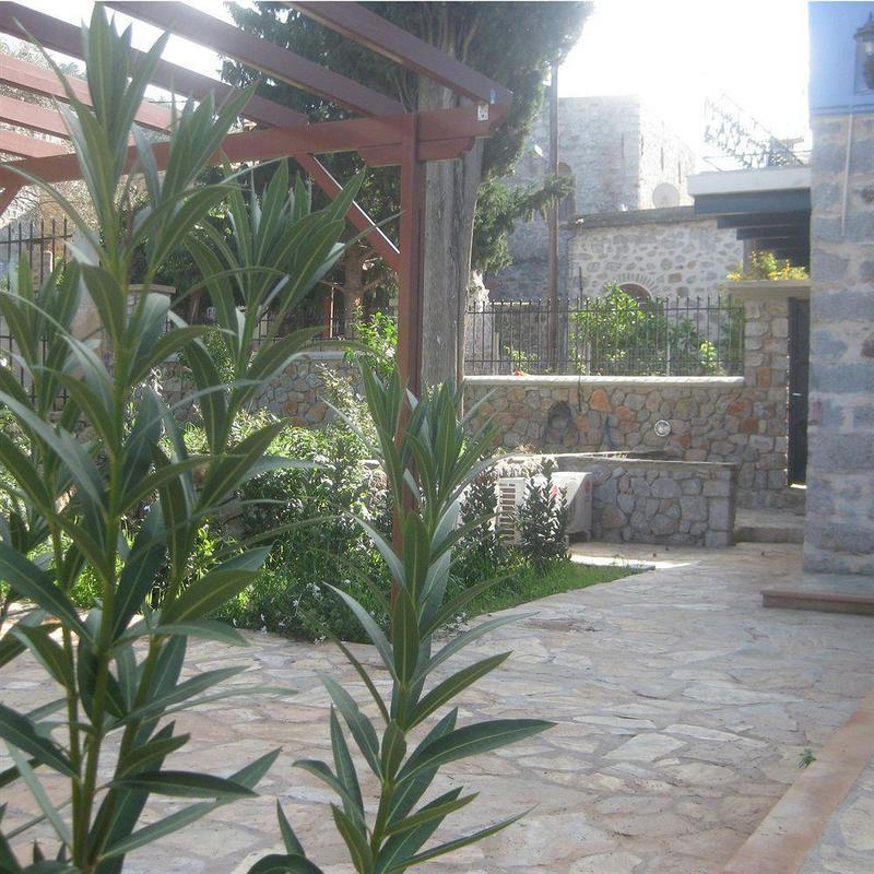 Traditional Hotel Ianthe Vessa Exterior photo