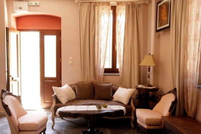 Traditional Hotel Ianthe Vessa Exterior photo