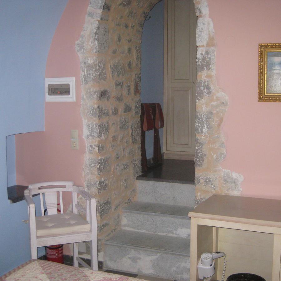 Traditional Hotel Ianthe Vessa Room photo